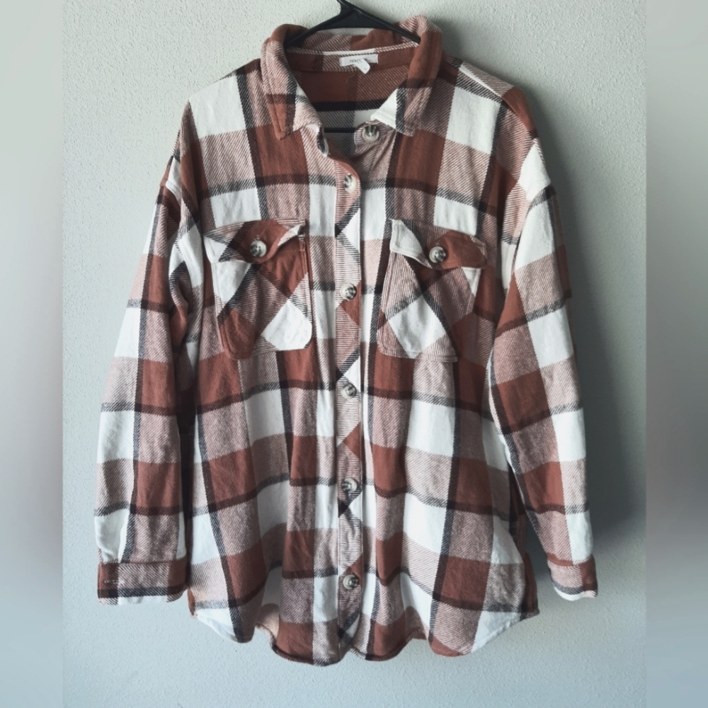 Maurices shacket size large with pockets